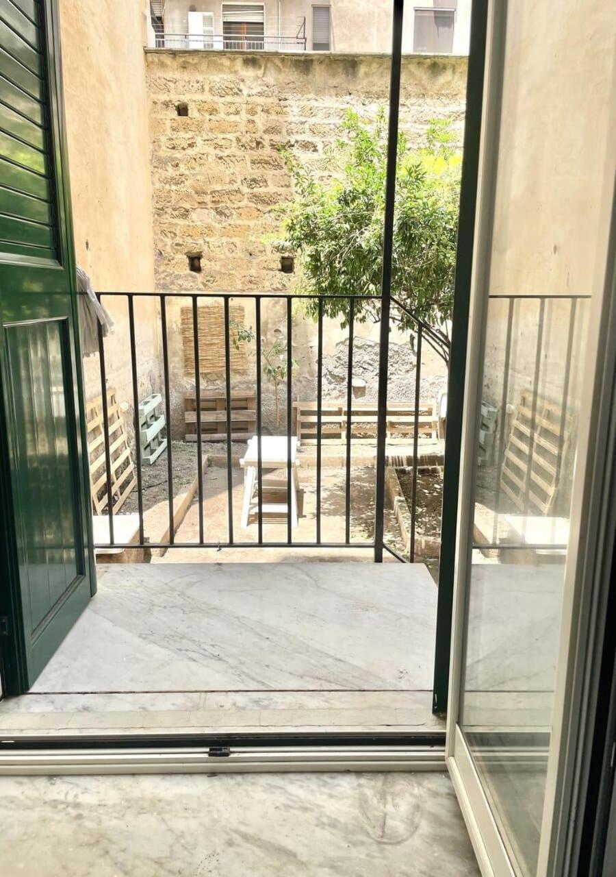 Stazione Armo Villa Palermo Buitenkant foto